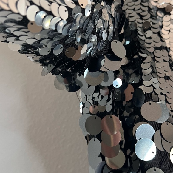 NEW WITH TAGS NASTY GAL SEQUINS OPEN BACK BLAZER DRESS SIZE 0 sold out - Picture 13 of 16